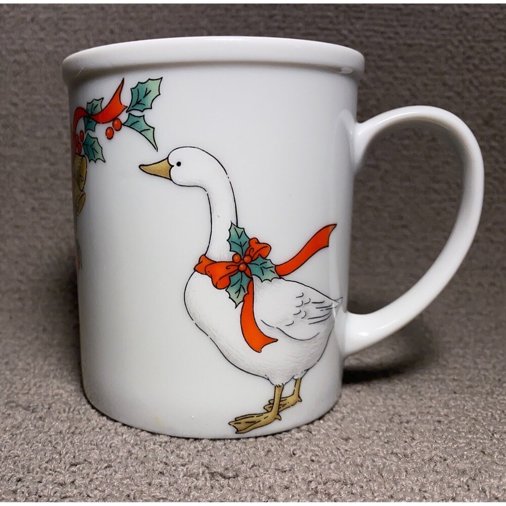 Vintage Christmas Goose White Coffee Mug Cup Holly Japan